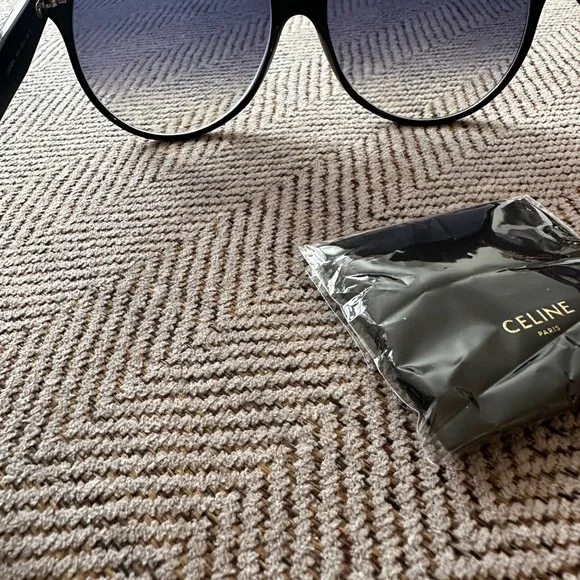 Authentic Celine sunglasses with case - Picture 2 of 6